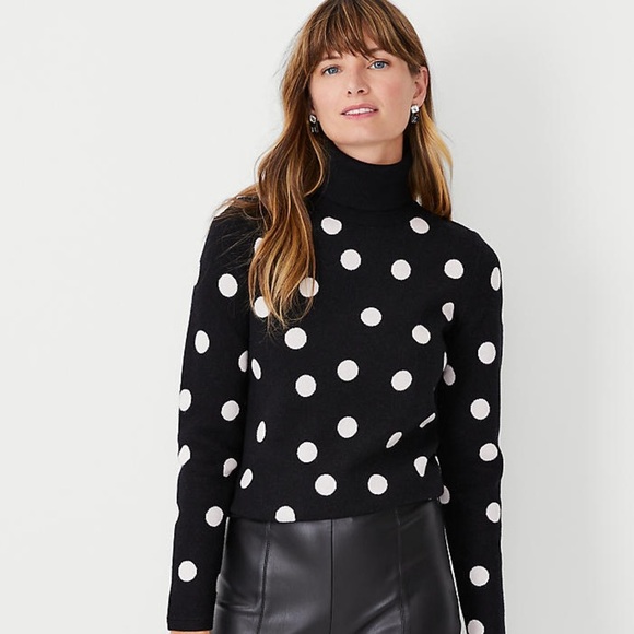 Ann Taylor Winter Dots Jacquard Turtleneck Sweater ponte knit Sz M P cute preppy - Picture 1 of 6